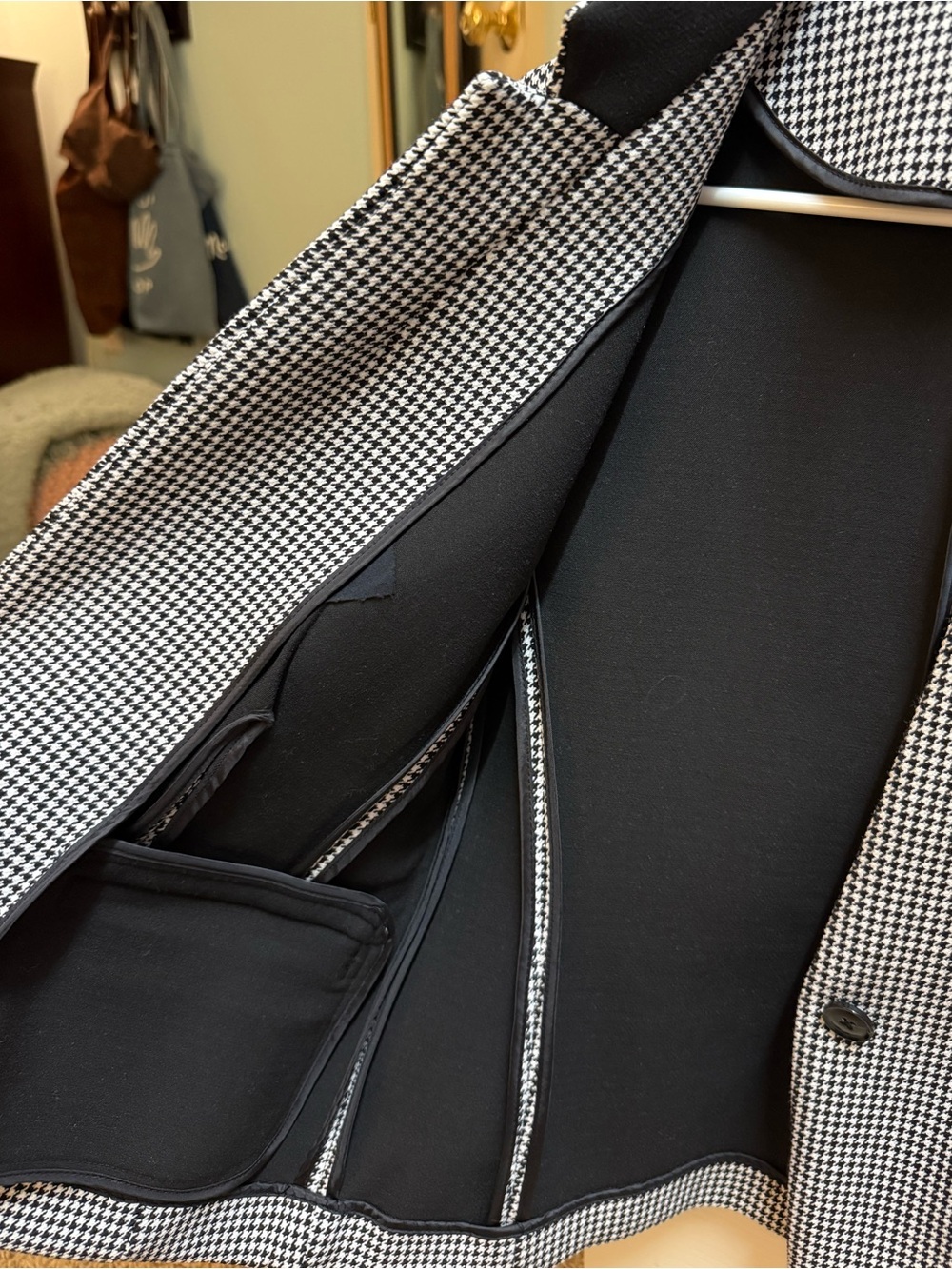 Banana Republic Blazer - Picture 6 of 7
